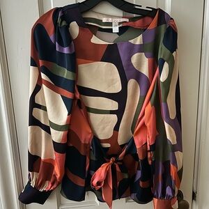 Hutch satin blouse, can be tied in front or back, worn 2-3x